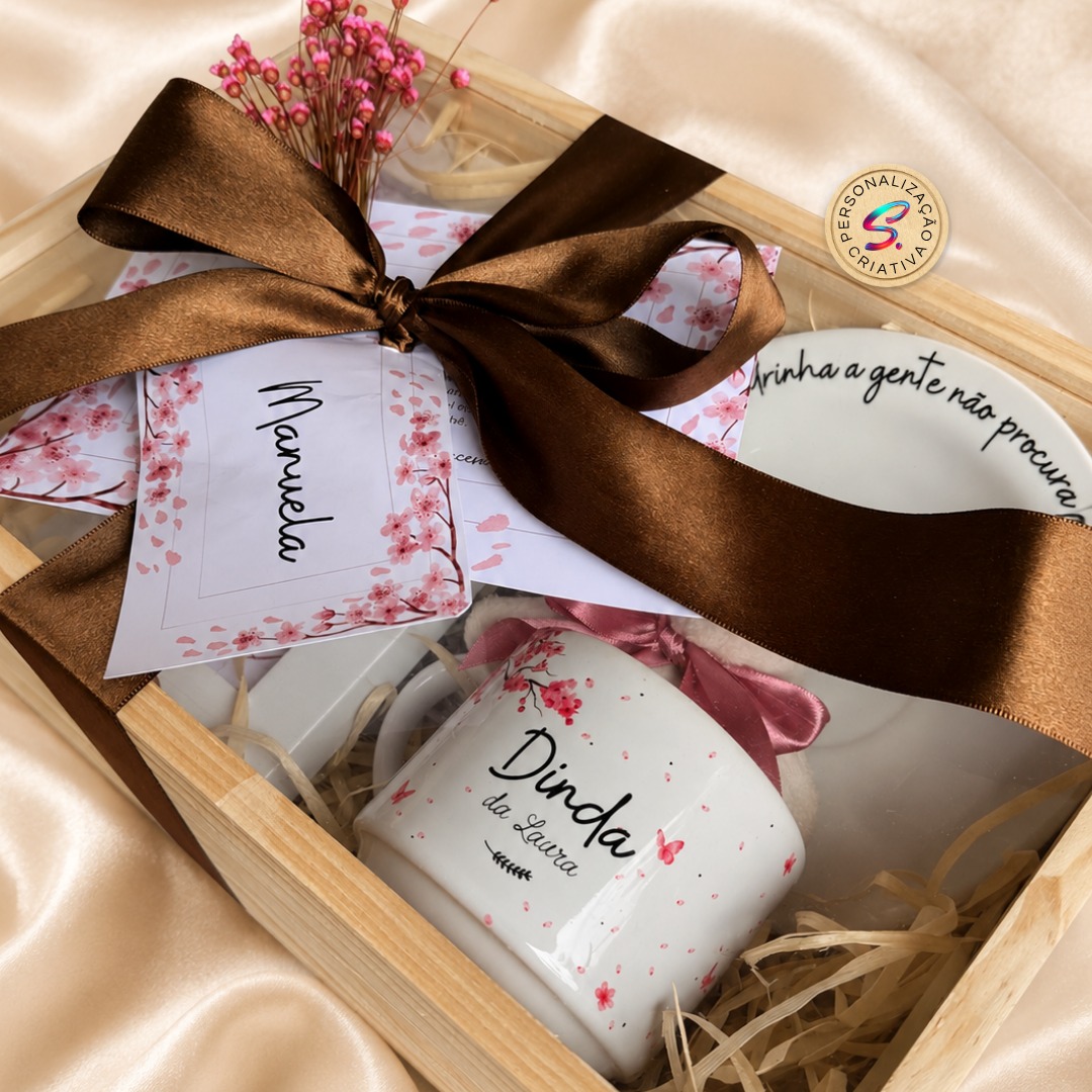 Kit dinda caixa visor com laço e caneca