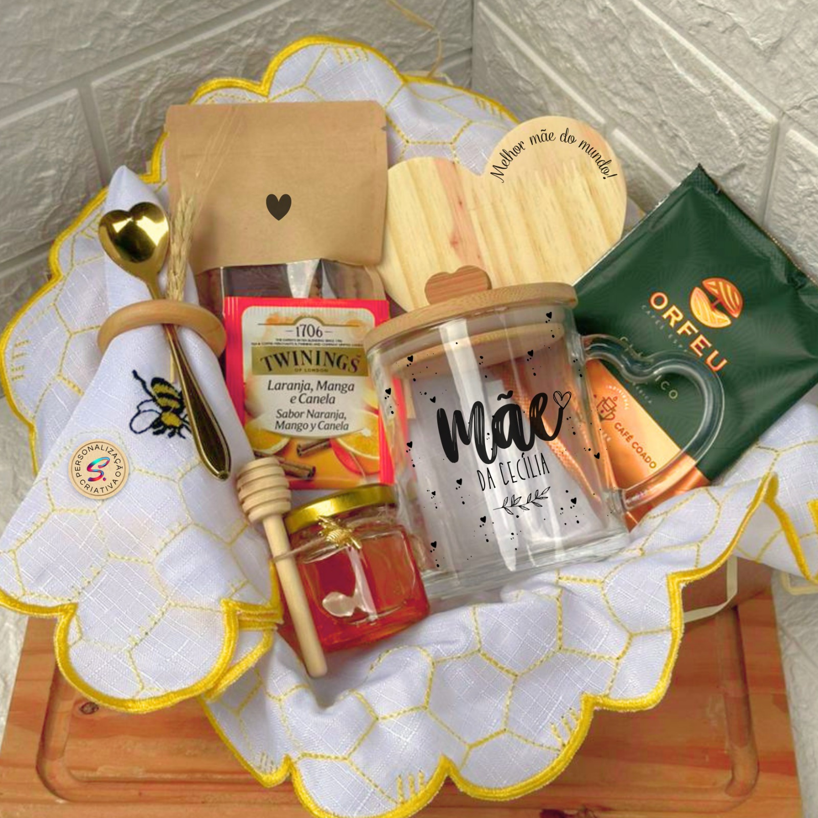 Kit presente Dia das Mães com caneca personalizada